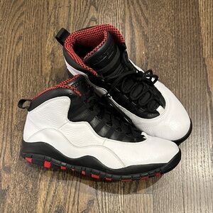 Used 2011 Jordan 10 chicago size 9.5